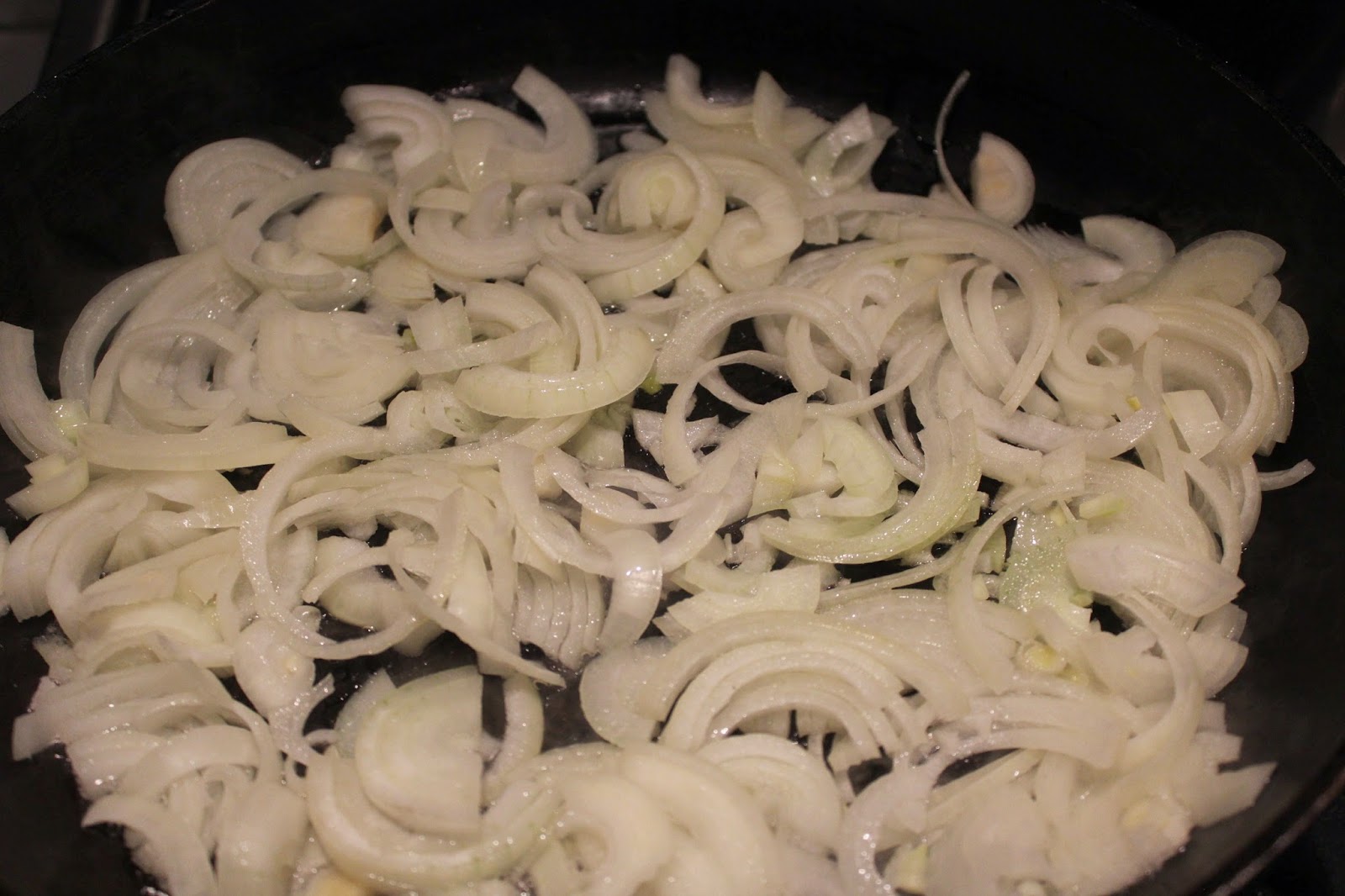 A Delicious and Easy Brown Onion Gravy with Bonuses