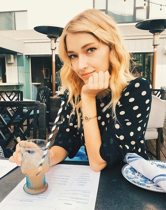 Beenzino's model girlfriend Stefanie Michova earns the spotlight