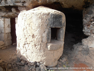 Antiguo horno de barro Antiguo horno de barro