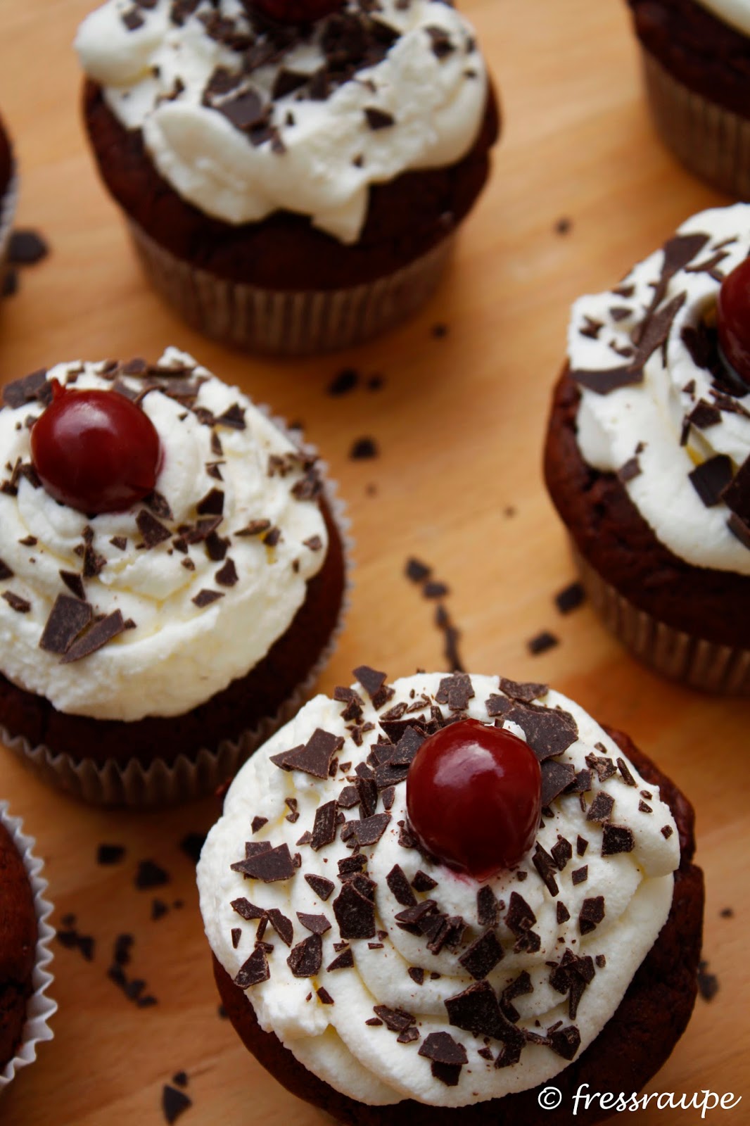 fressraupe: Schwarzwälder-Kirsch-Cupcakes