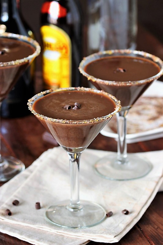 Chocolate Martini {Tony Roma's Copycat} The Kitchen is My Playground