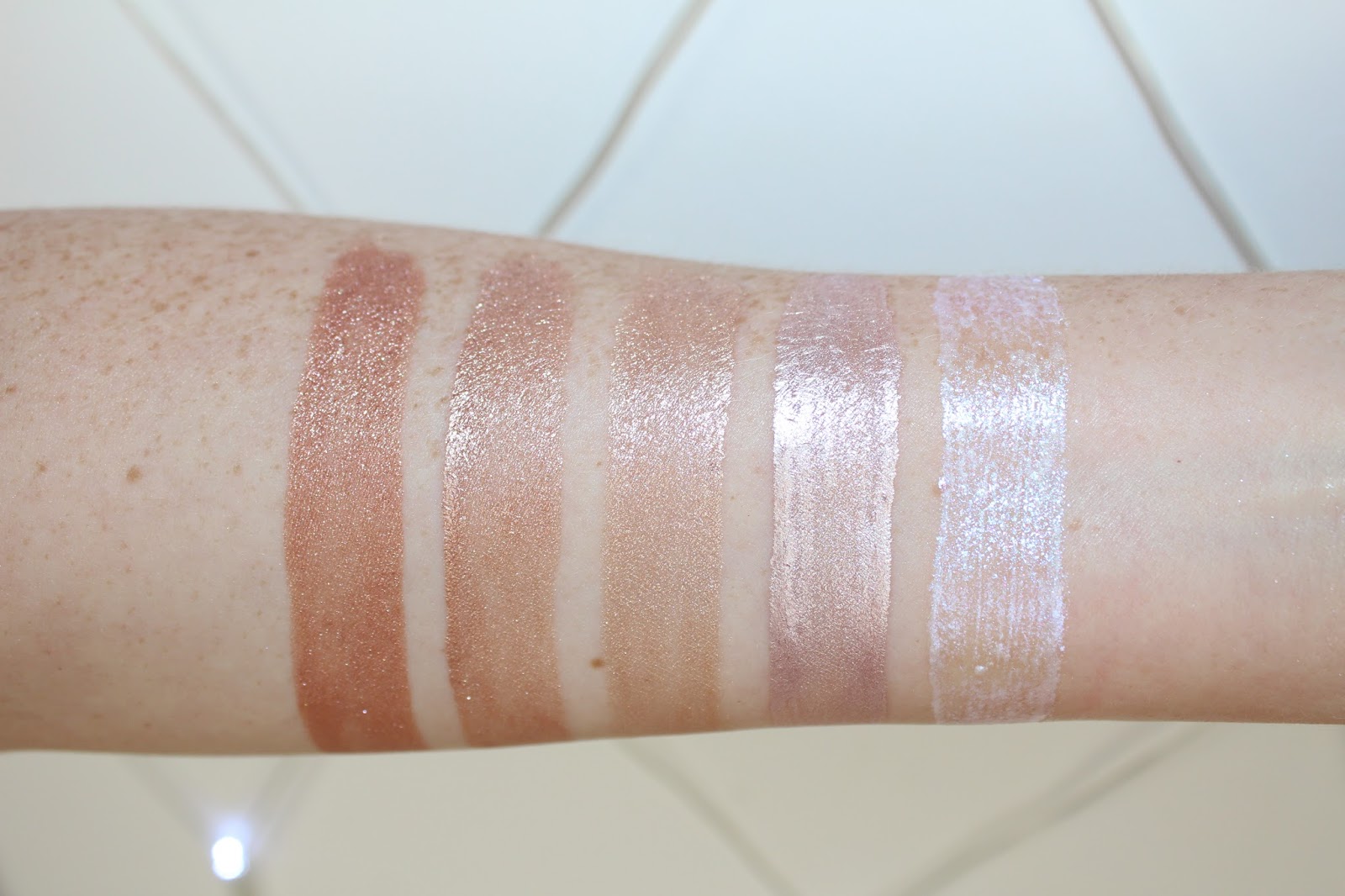 5 Makeup Revolution Highlighters Totally Worth the Hype Pink Paradise