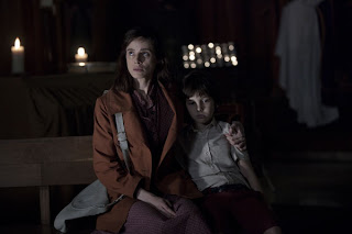 Escena de 'Intruders'