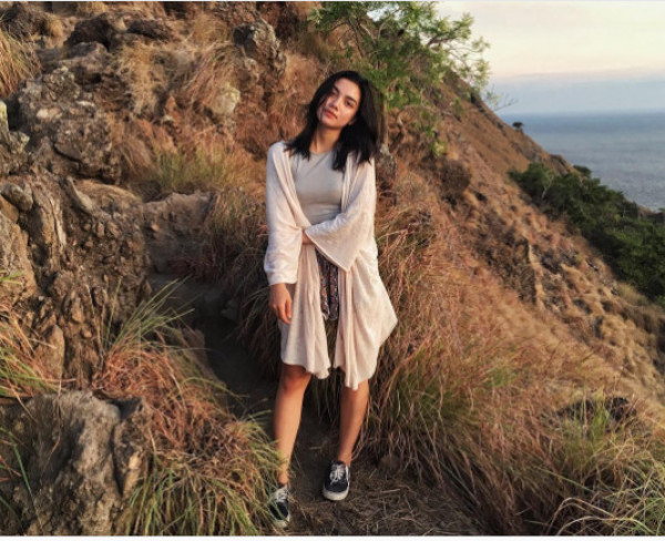 Koleksi Foto-foto Hot dan Seksi Angela Gilsha (3) | Naviri Magazine