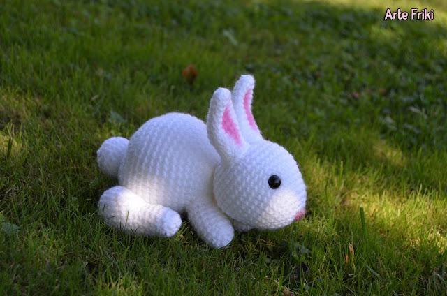 conejo amigurumi ganchillo rabbit crochet doll muñeco plushie peluche kawaii