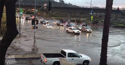 Lamborghini εναντίον πλημμύρας