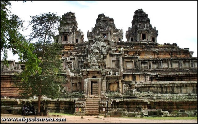 Ta-Keo-Angkor-Cambodia_3