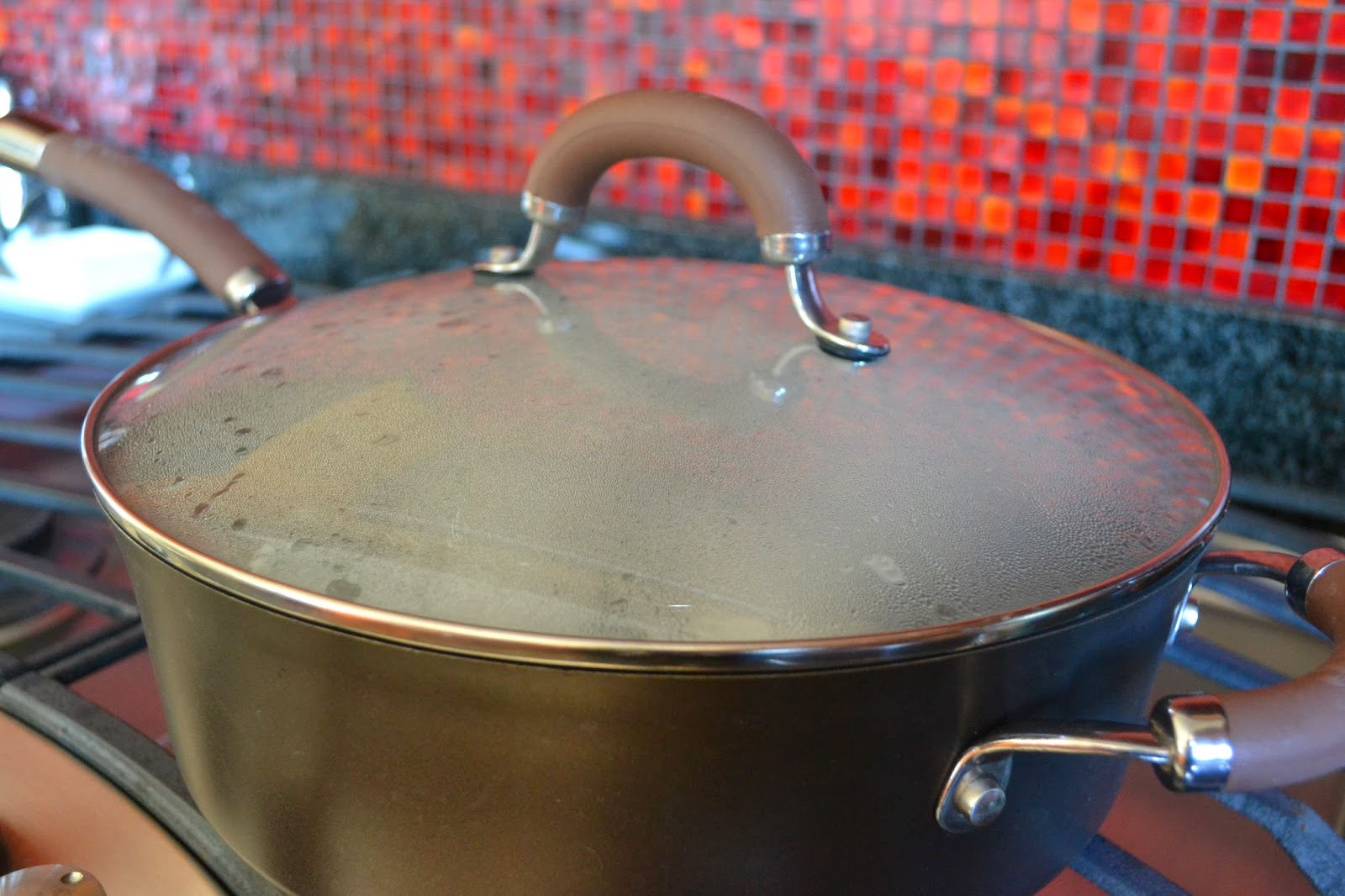 ...with a lil' twist How To Boil an Egg (HardBoil)