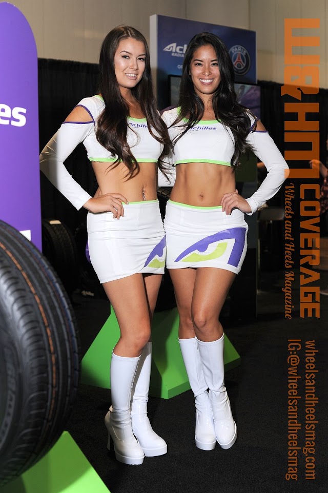 Beautiful Thunderbuddies Our Cover Moddel Nicole Marie Reckers and Arley Elizabeth for Achilles at SEMA 2016 #SEMA @arrrrlz