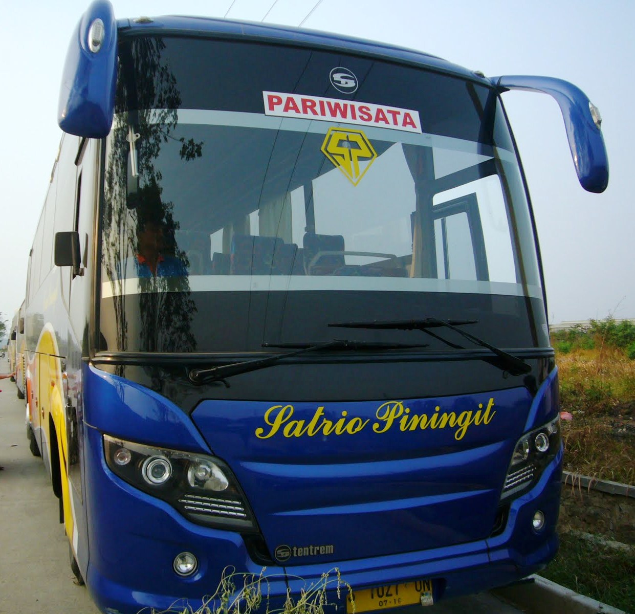 Bus Pariwisata 3/4: Mengoptimalkan Kenyamanan dan Efisiensi Perjalanan