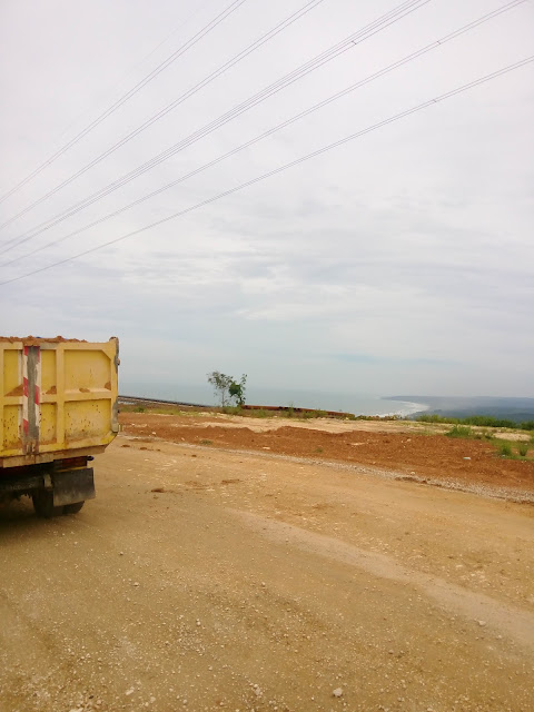 pantai pasir putih sawarna pantai pasir putih sawarna