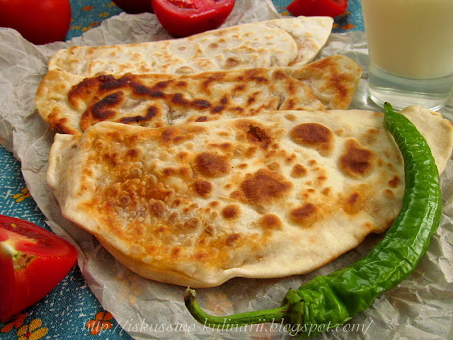 Гёзлеме с перцем (Biberli Gözleme Tarifi)