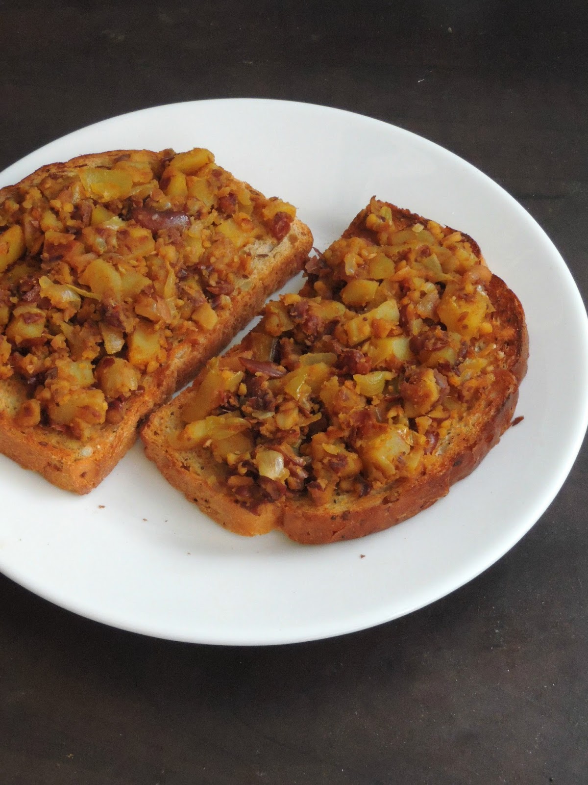 Vegan Potato & Kidney Bean Masala Toast Cook N Click