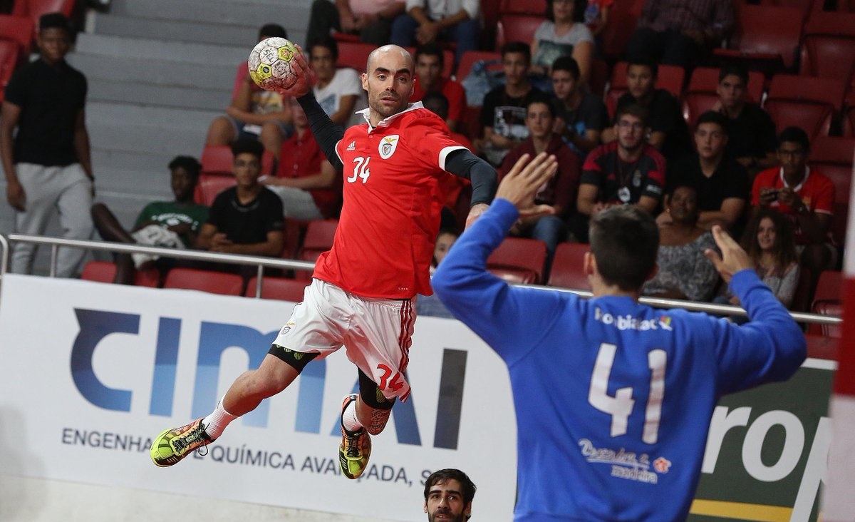 Benfica Score Andebol Benfica bate o Madeira Andebol SAD e é líder