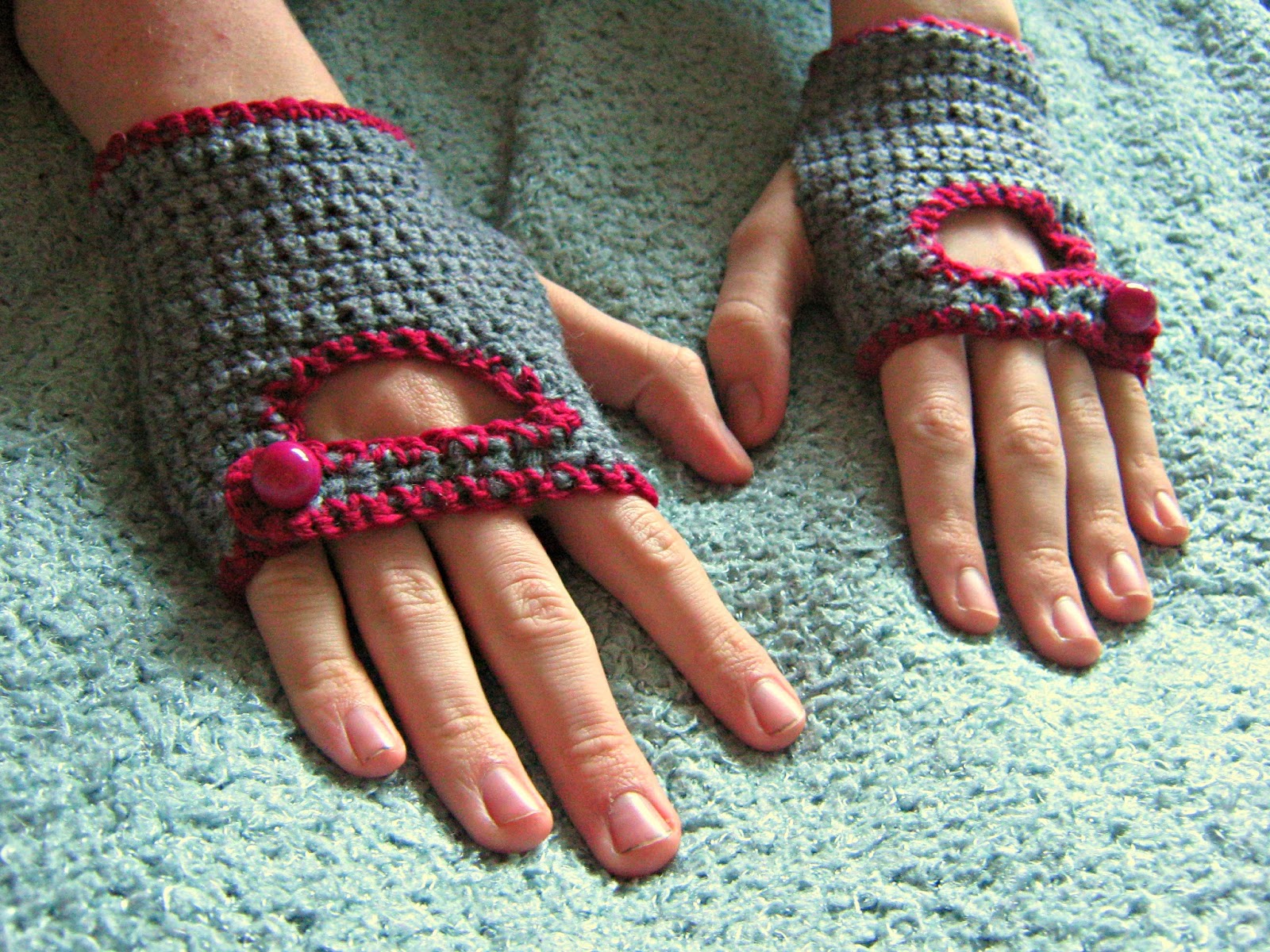 free crochet pattern biker gloves