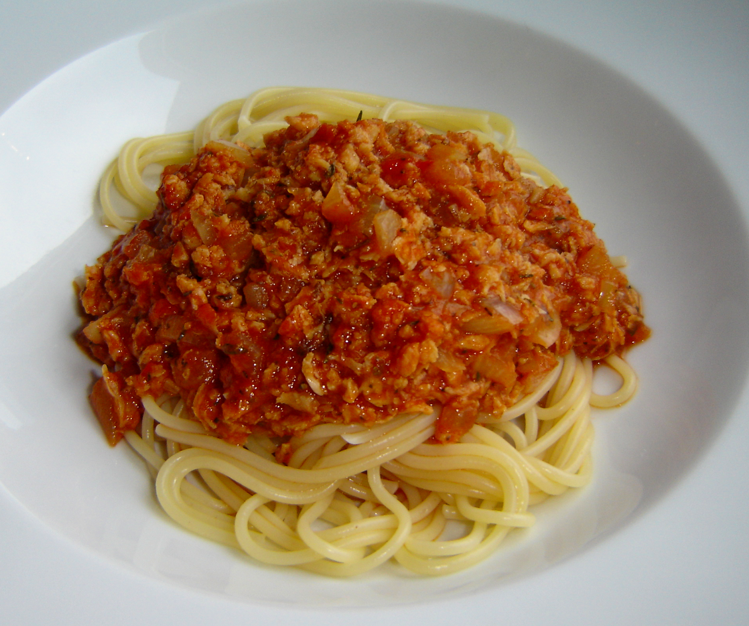 vegetarische Spaghetti Bolognese mit Sojaschnetzeln – The Vegetarian ...