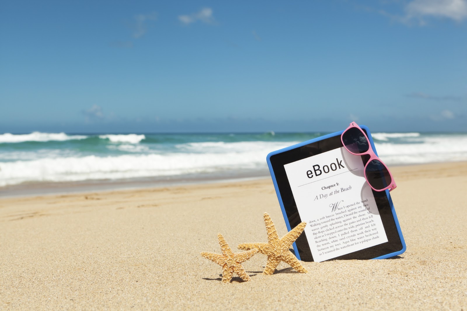 Книга на фоне моря Книга на фоне моря