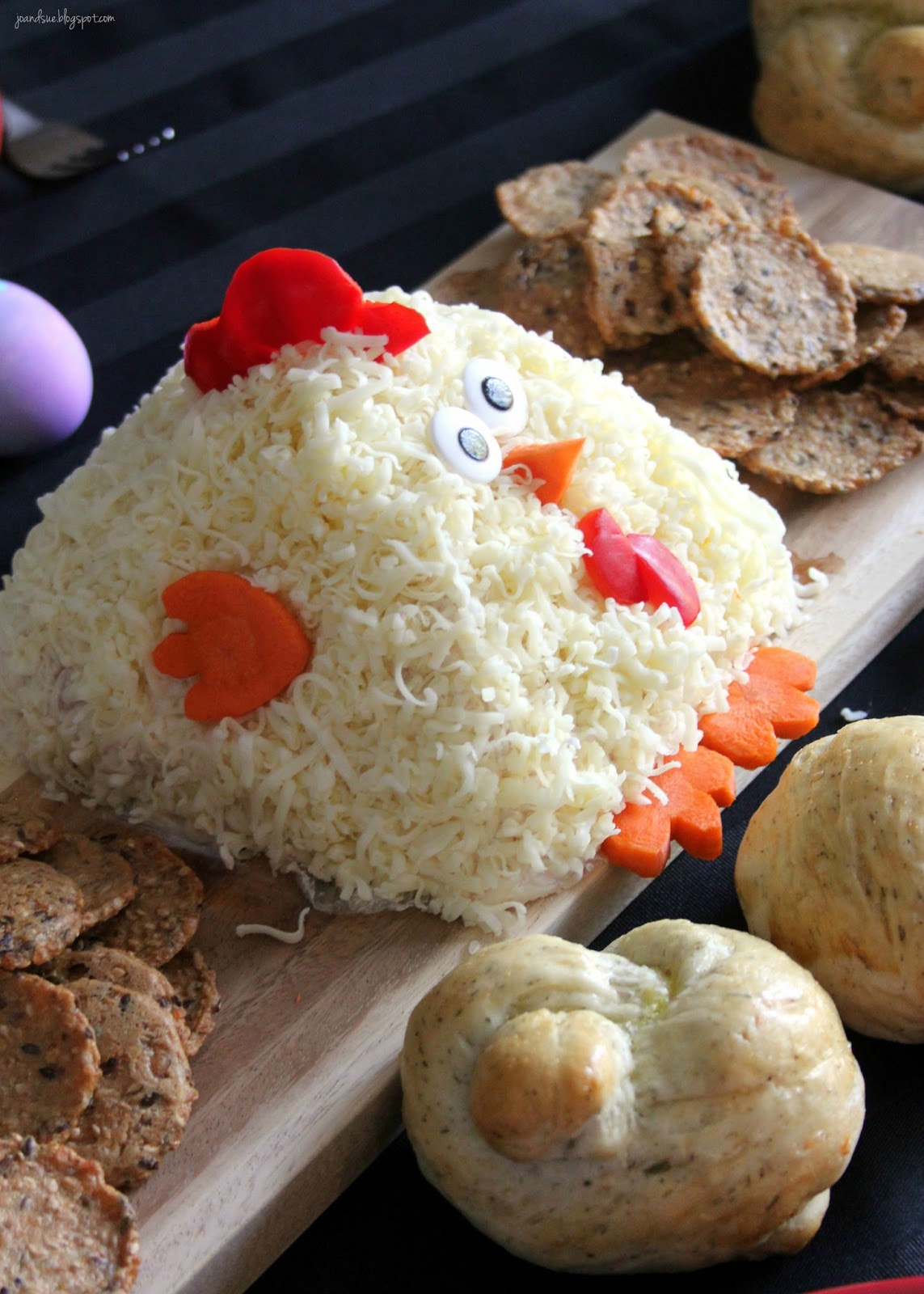 Jo and Sue Chicken Cheeseball