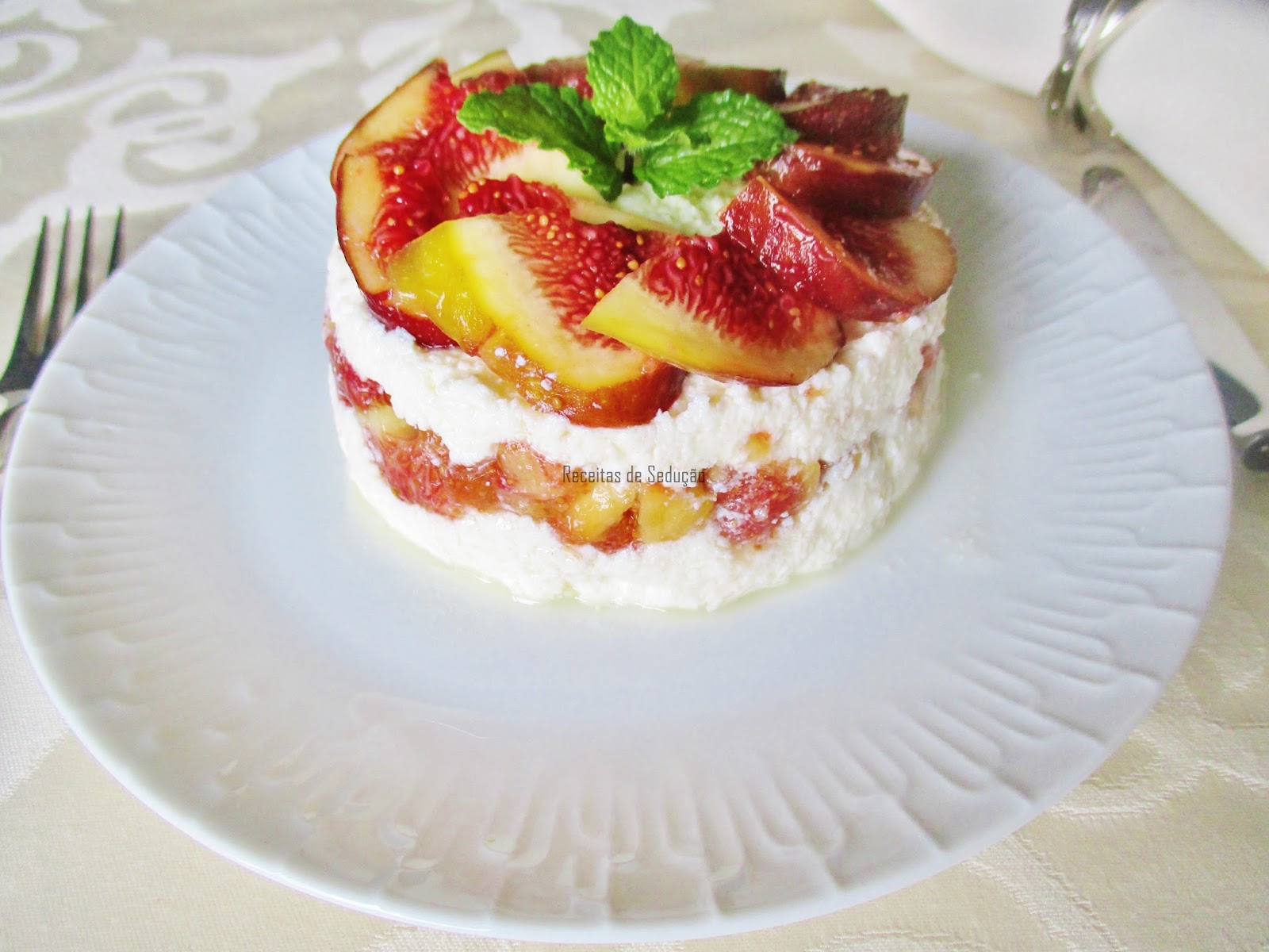 Receitas de Sedução Terrine de Queijo Fresco, Mel, Nozes e Figos