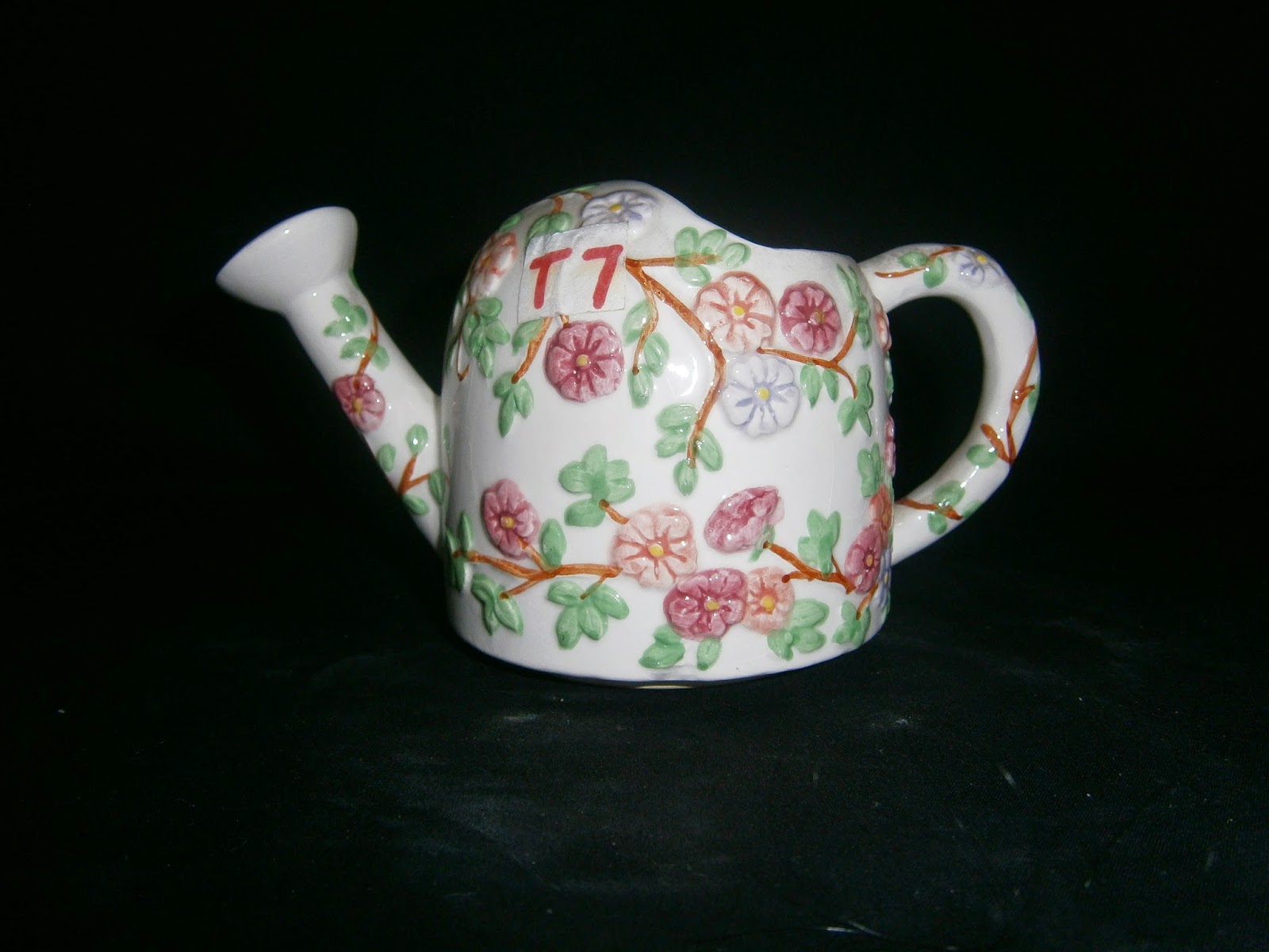 STOCK CLEARANCE SALE NOVELTY TEAPOTS