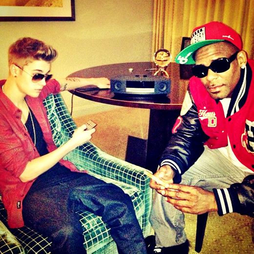 Justin Bieber Sitting On His Room Sofa Justin Bieber Blog