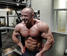 world bodybuilders pictures: Mariusz Strzelinski