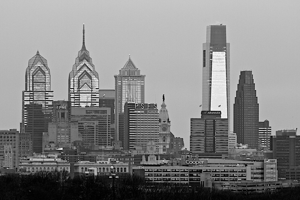 Derek Brad Photography Philadelphia Skyline in Black and White