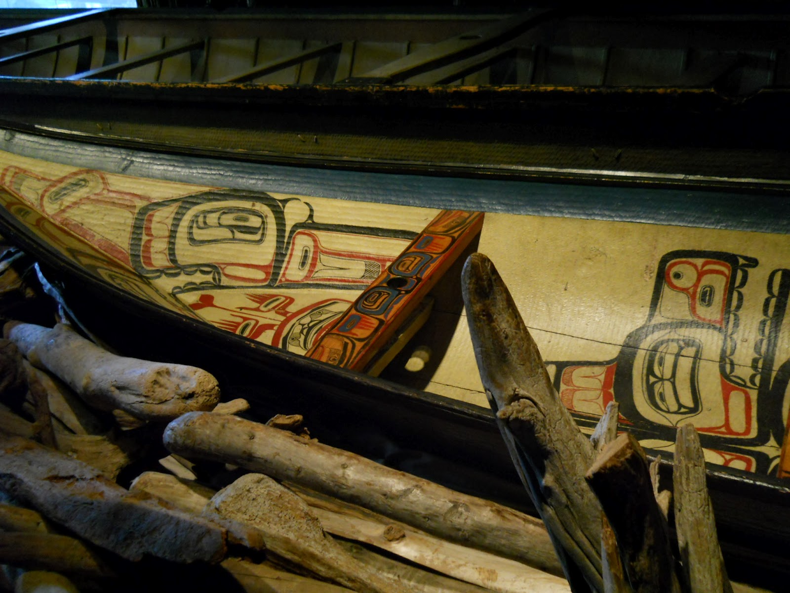 Canadian First Nations woodcarving tools and a beautiful treehouse ...