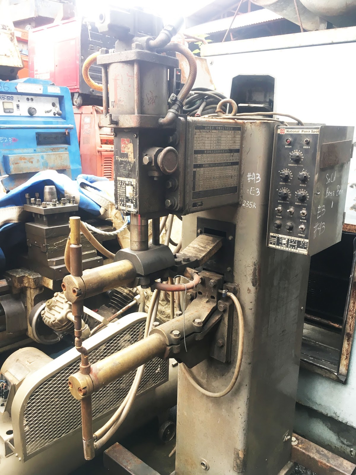 Products spot weld welding machine from japan