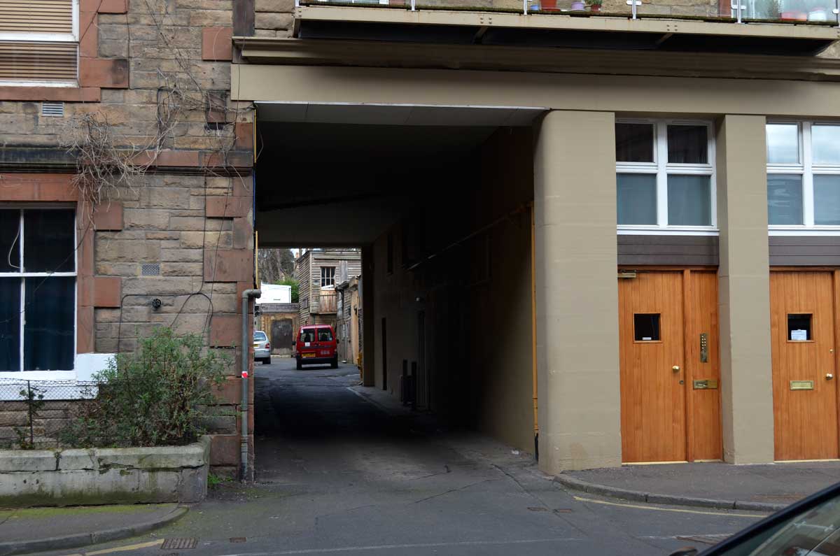 Lando Breaks Springvalley Gardens