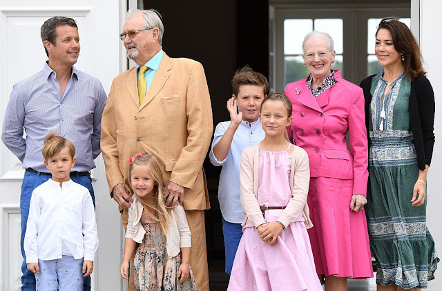 Royal Family Around the World: Annual Summer Photocall For The Danish ...