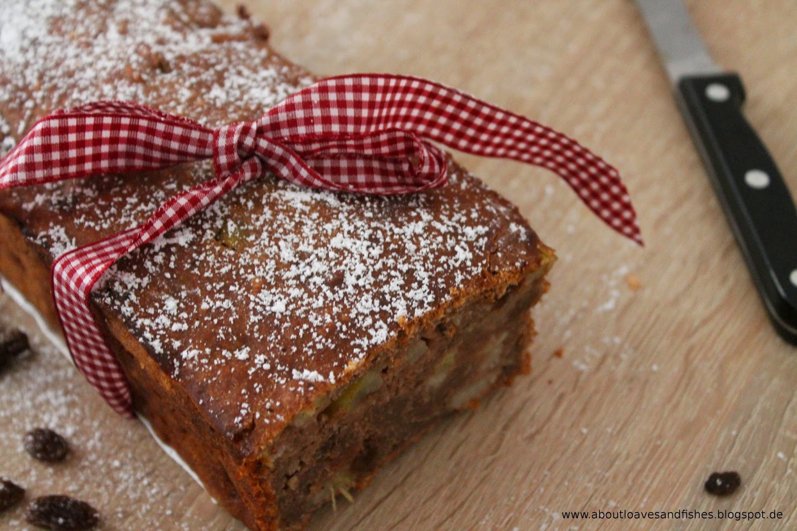 About Loaves and Fishes: Weihnachtliches Früchtebrot ohne Ei