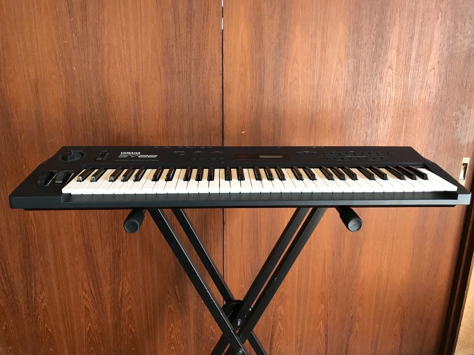 MATRIXSYNTH Yamaha SY22 Dynamic Vector Synthesizer Keyboard