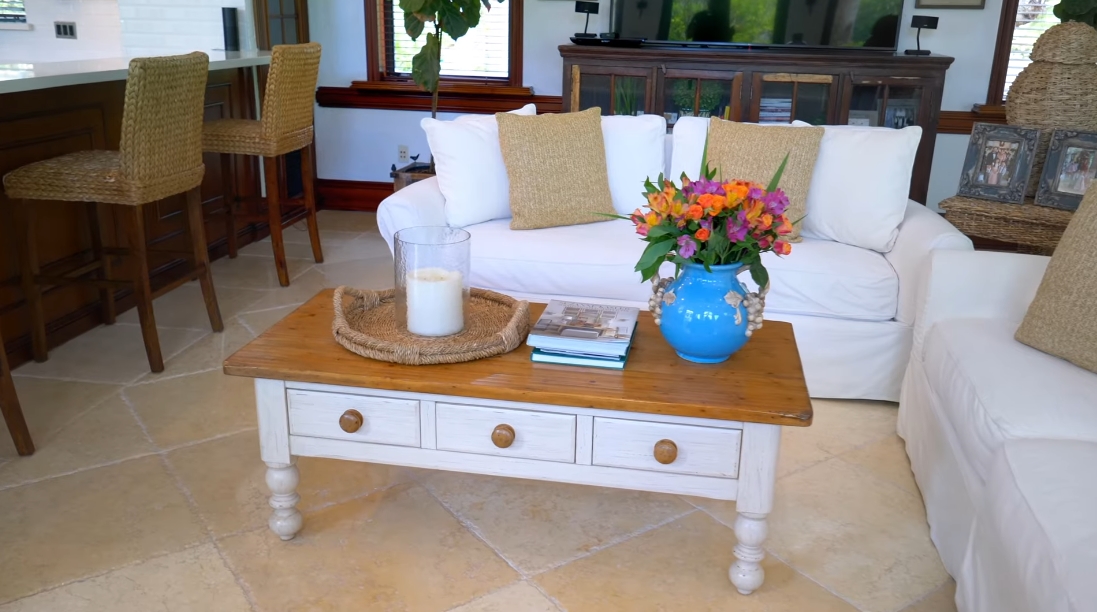 35 Interior Design Photos vs. 10401 SW 64 Ave, Pinecrest, FL Luxury Home Tour