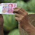 CHINA YUAN FALL WON´T EASE PRESSURE ON ECONOMY / THE WALL STREET JOURNAL