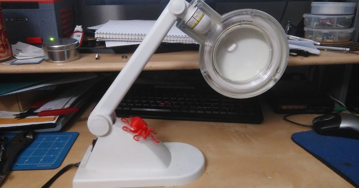 Tech Stuff Harbor Freight 97448/60642 Desktop Magnifying Lamp