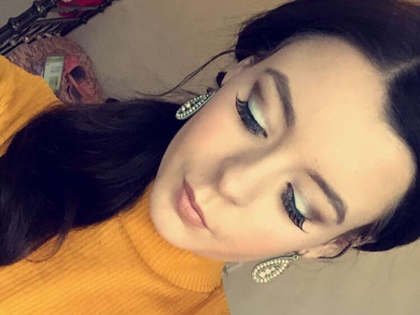 Silver eyeshadow look