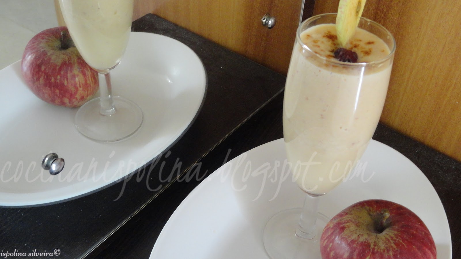 Cocinanispolina: Apple and Dry Cranberry milk shake