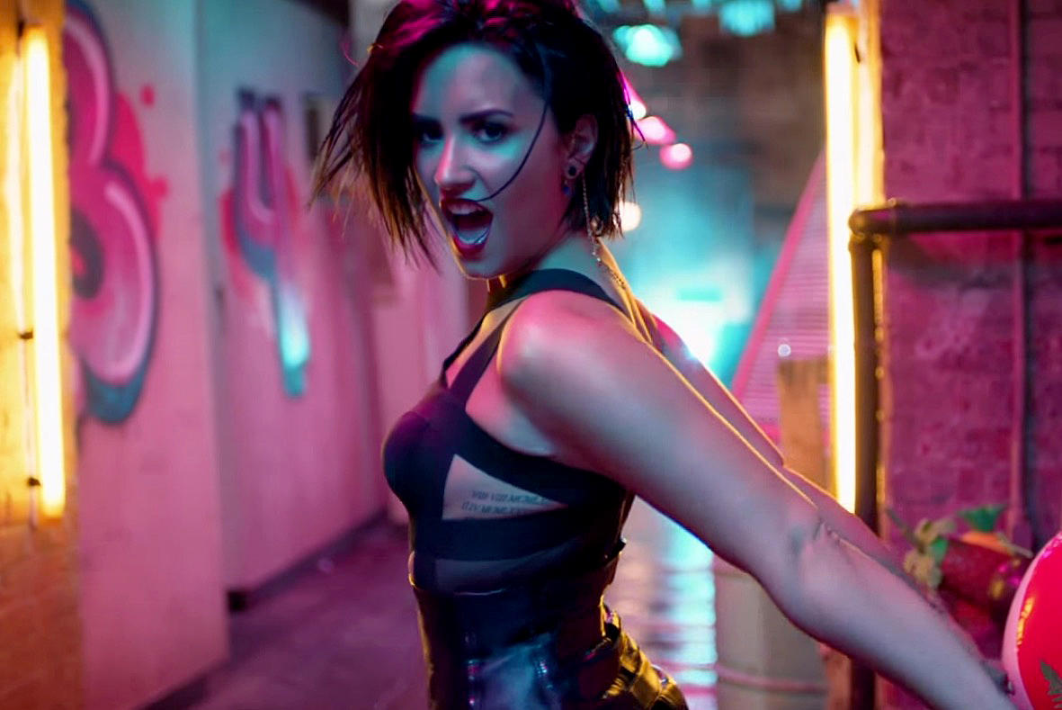 Demi Lovato In "Cool For The Summer" Official video & Photos