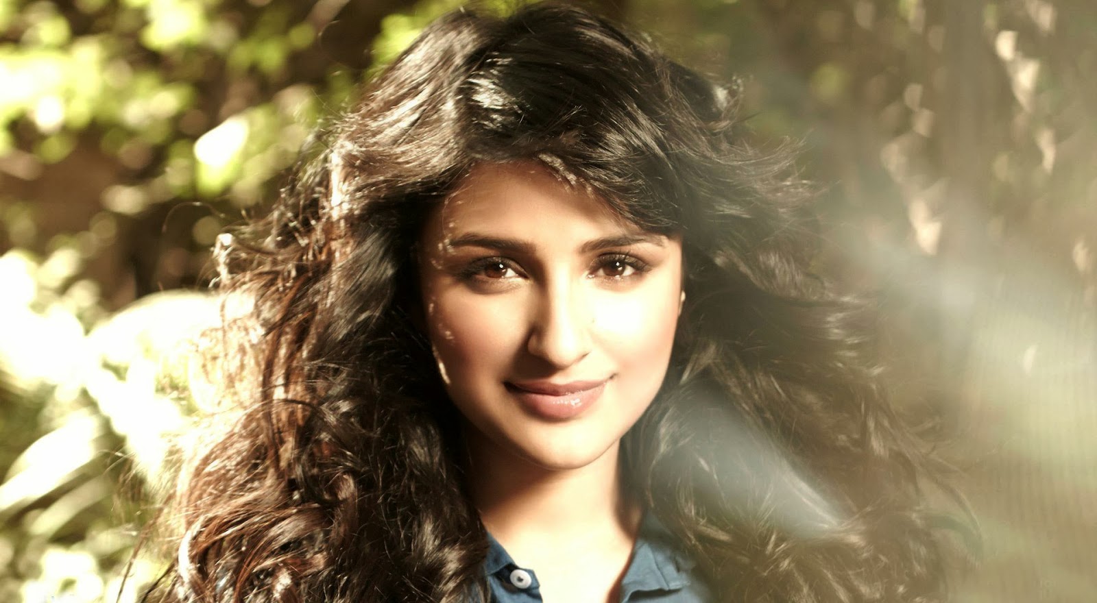 hasee toh phasee review: hasee toh phasee wallpaper | hasee toh phasee