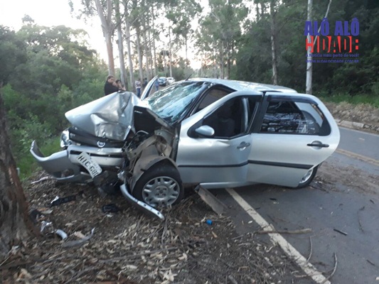 Acidente grave tira vida de uma mulher na BR-383, entre Cruzília e Minduri, MG - Fotos: Alô Alô Cidade