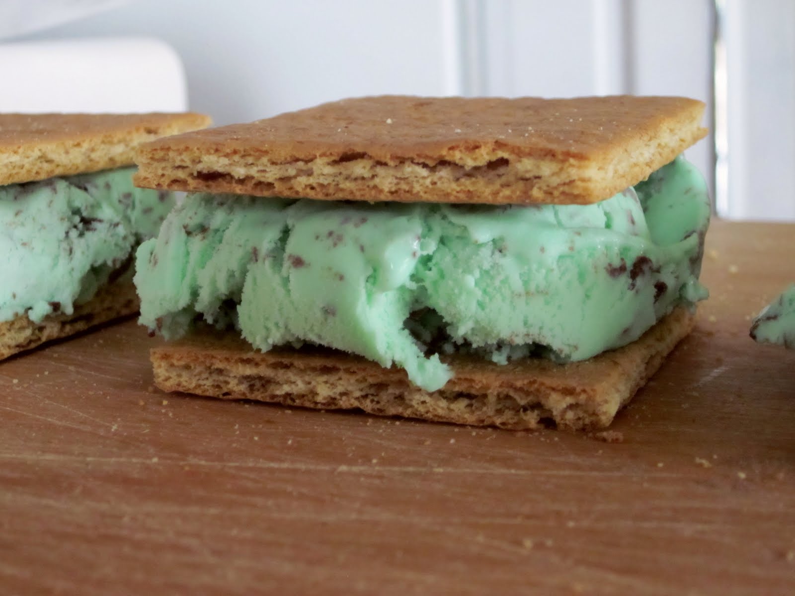 2 Make Ends Meet Frugal Ice Cream Sandwiches....easy too!!!