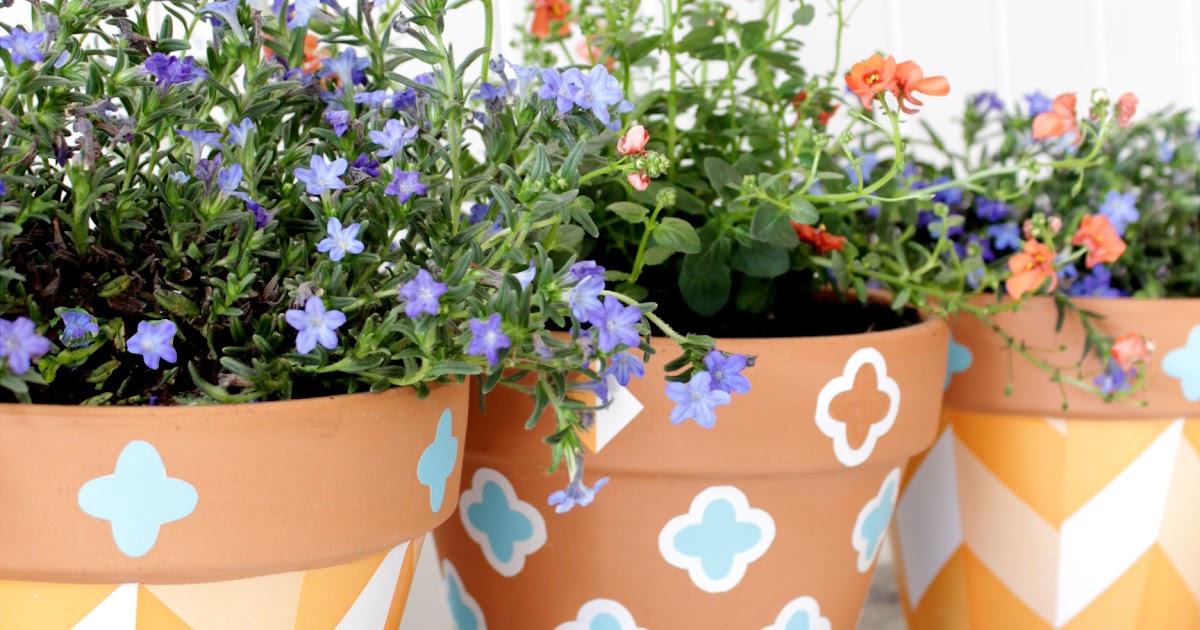 Decorated Planters Remodelando la Casa
