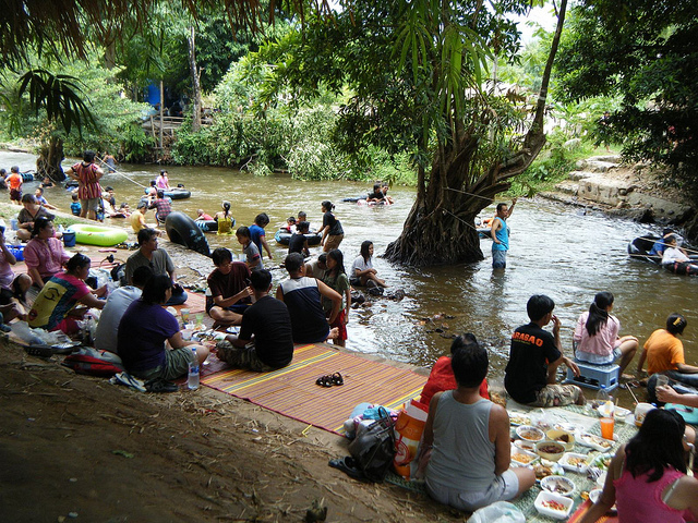 Llifestyle : Mekedatu is a Famous Picnic Spot in the Karnataka