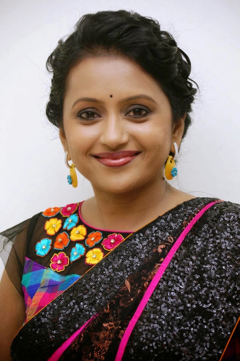 Anchor Suma Latest Photos