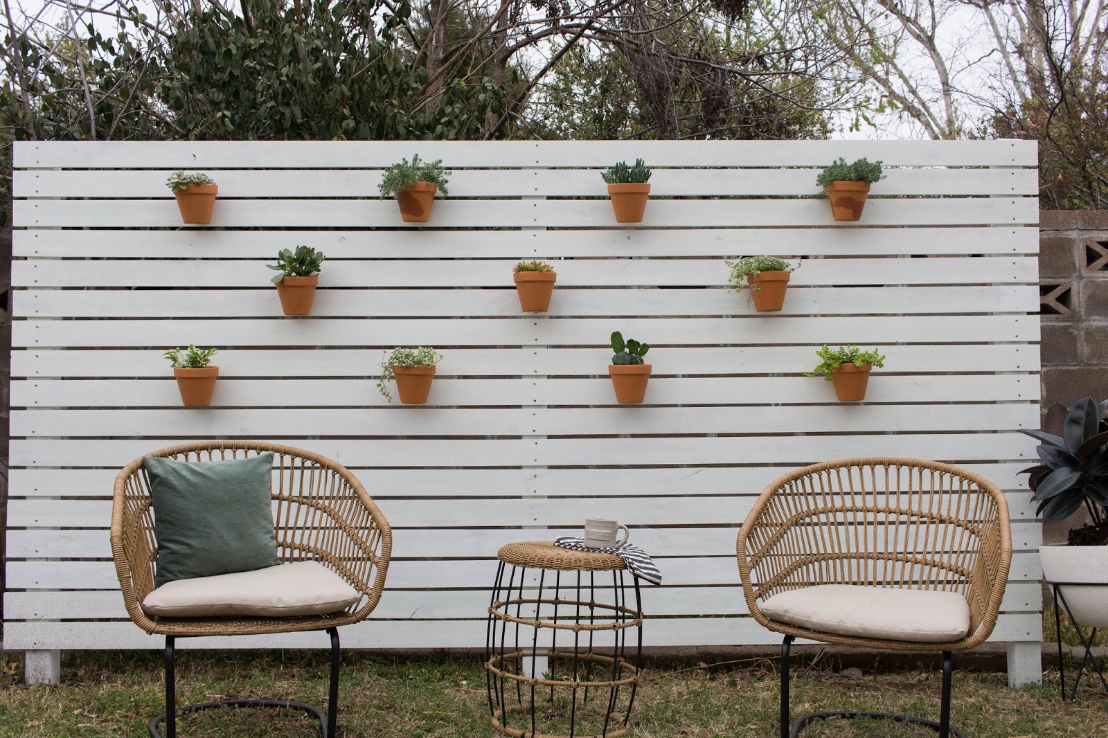 always rooney: Horizontal Privacy Fence | DIY