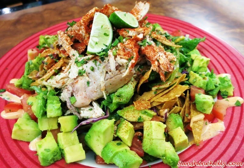 Chipotle Yucatan Chicken Salad, T.G.I Friday’s New Menu Review, Food review, T.G.I Friday's, New Menu, American Food