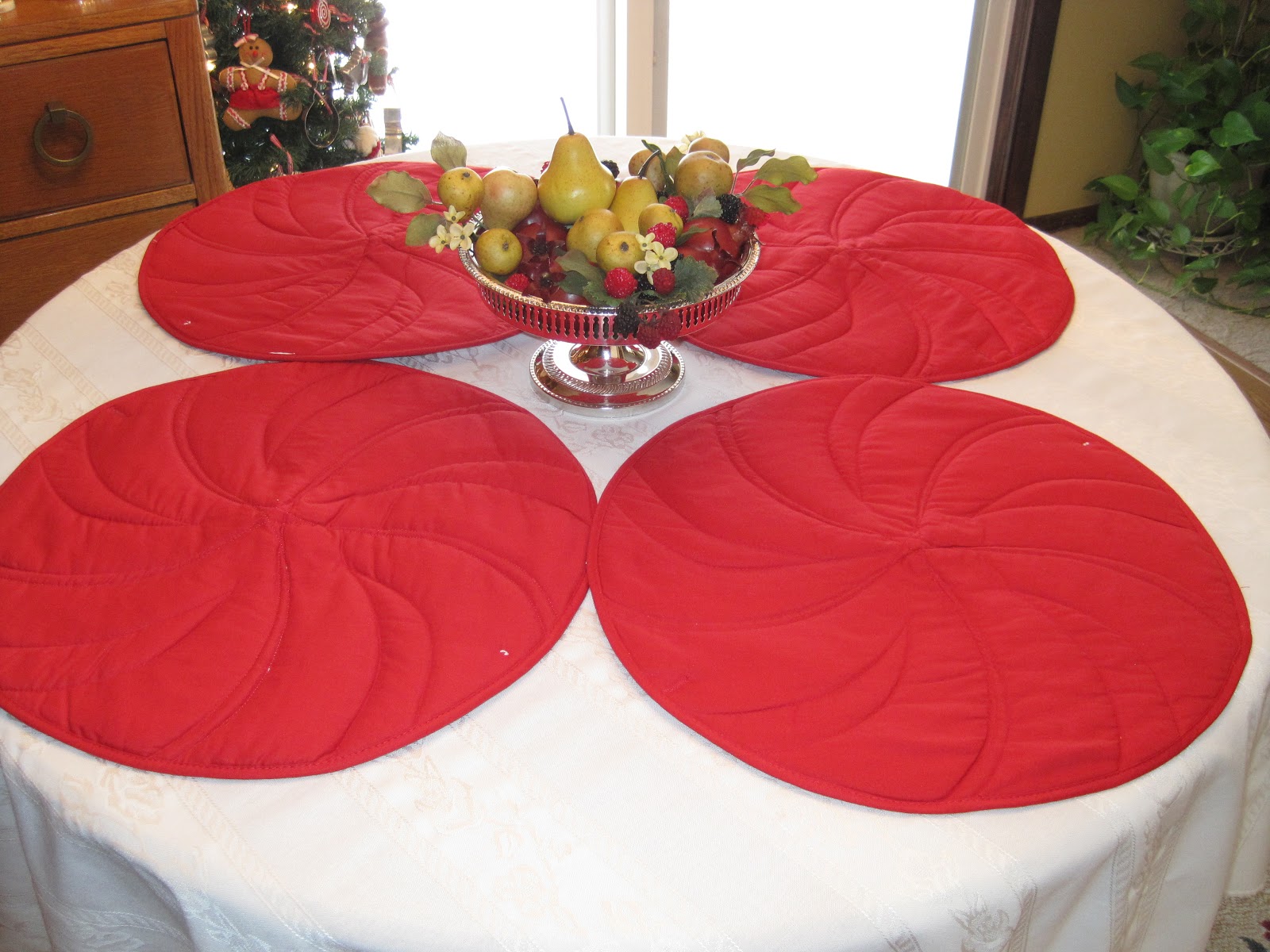 On Crooked Creek Traditional Christmas Tablescape.