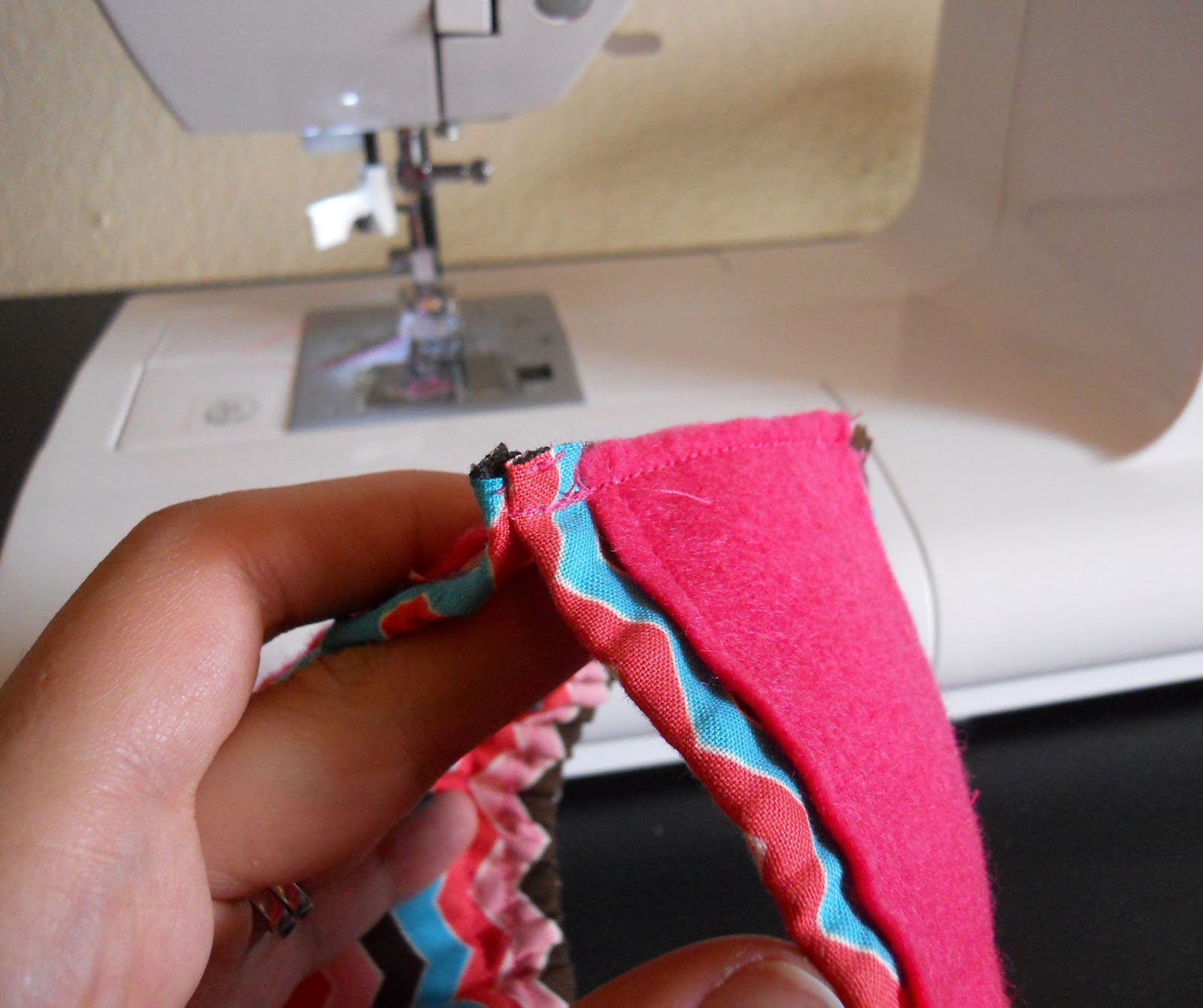 Corner Window Crafts DIY Steering Wheel Cover