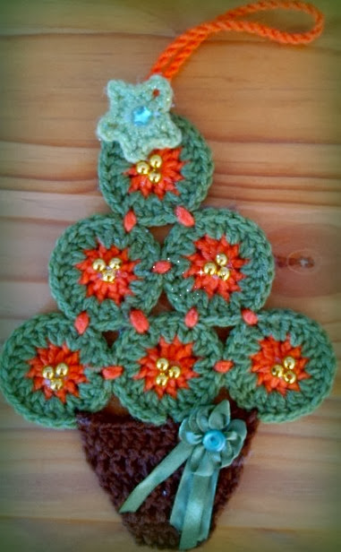 Crochet Christmas Tree